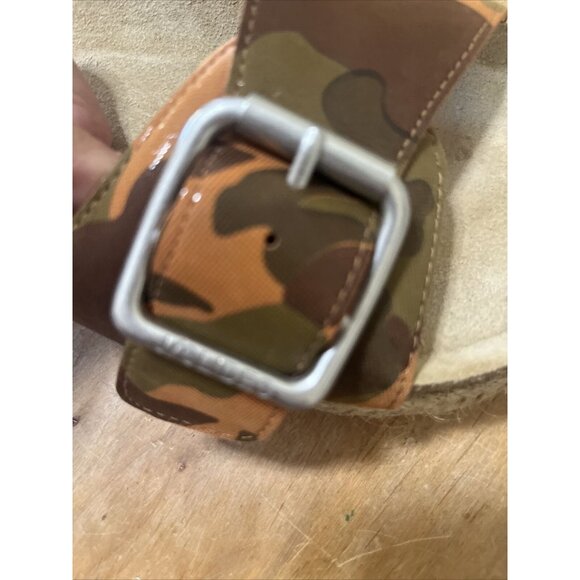 j/slides Womens Sz 9 Slides sandals Camo Buckle Confortable - Picture 11 of 11